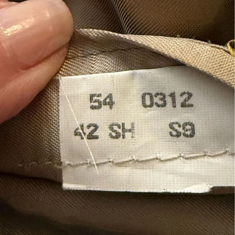 Brooks Brothers Vintage Mens’ 100% Wool Herringbone Blazer. Size 42 Short. - Picture 9 of 9